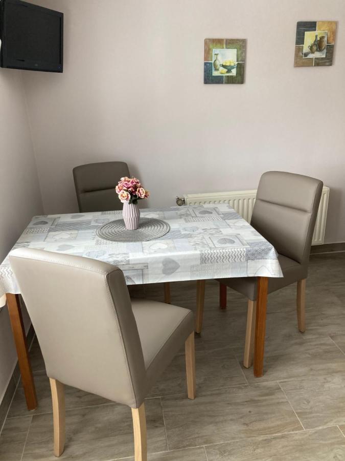 Ferienwohnung Flecken Zechlin エクステリア 写真